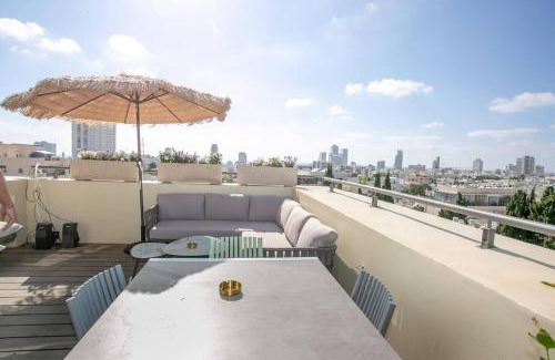 Tel Aviv City Center Apartment | High End 3BD TLV Rooftop Duplex