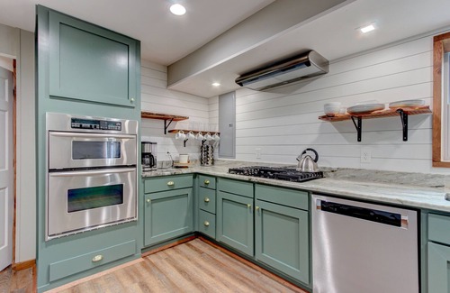 Fayetteville Apartment | High End Basement Apartment Close to Trilith