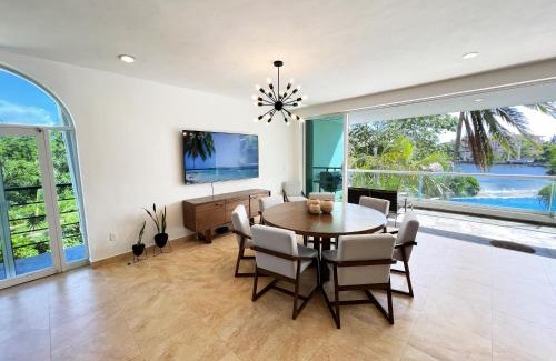 Puerto Aventuras Apartment | High-End Waterfront Condo at Secrets Waters
