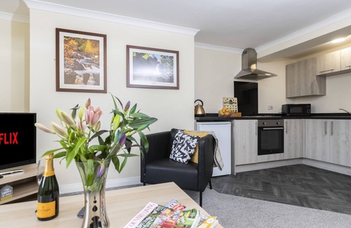 Eastgate Apartment | High Force-Apartment-Countryside view-Private Bathroom