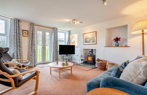 Hawes House | High House