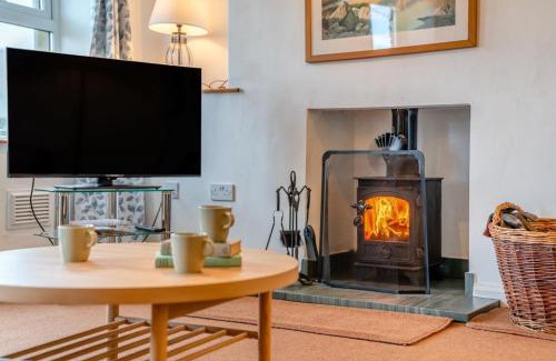 Hawes House | High House
