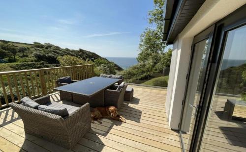 Crynant House | High Kiln Bank, Slade