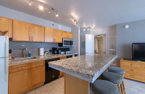 Waikiki Condo | High Level Waikiki Condo - Enjoy Ocean Views From Your Private Lanai! by Koko Resort Vacation Rentals