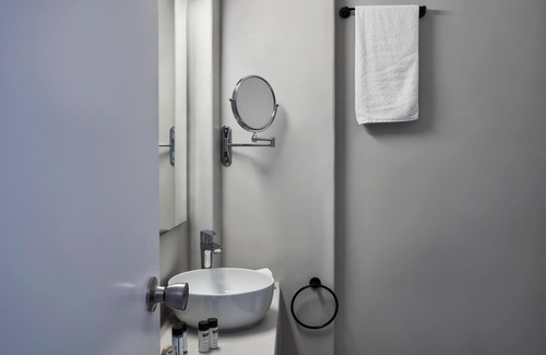 Parikia Hotel | High Mill Hotel