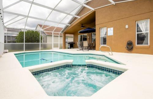 Westbury House | High Point Oasis - 4 BDR For 8