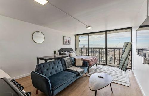 Downtown Salt Lake City Apartment | High Rise 11th Floor City Views Free Pkg Gym