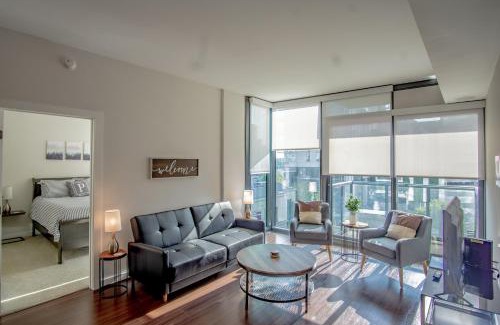 North Buckhead Apartment | High Rise 2 Bedroom apartment in a Great location apts
