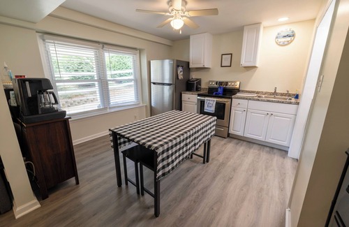 Southmont House | High Rock Lake is calling! Wright by the Lake - Lakefront Duplex