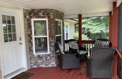 Southmont House | High Rock Lake view! 1 minute walk to Buddle dock & swim!