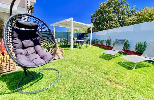 Plaine de la Brague Apartment | High Standing! 200m2 Private Garden Jacuzzi Sun Bed & Interior Spa