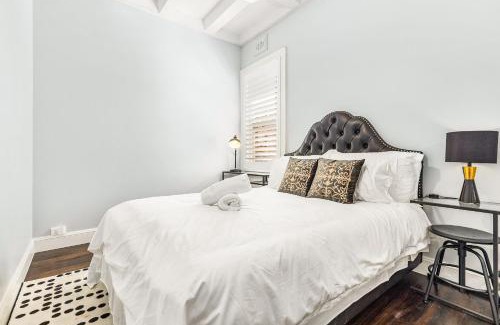 Millers Point Apartment | High Street 14 Self-Catering