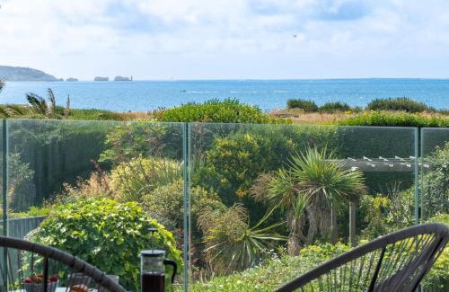Milford on Sea House | High Tide