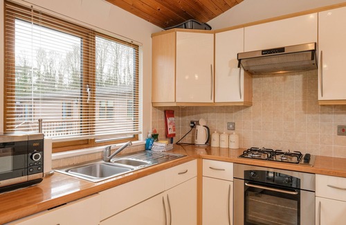St Minver Cottage | HIGH TIDE, pet friendly, character holiday cottage, with pool in Rock