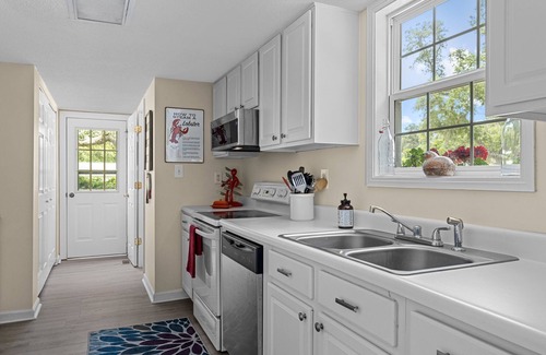 Harkers Island House | High Tider-Pet Friendly Home in Harkers Island, NC