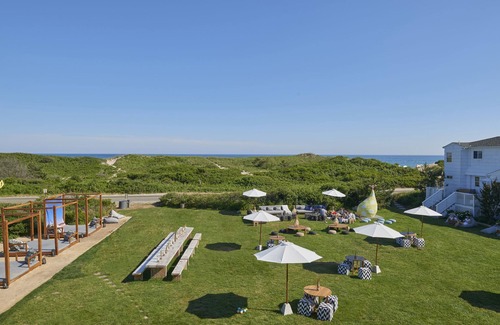 Montauk Hotel | High Tides and Good Vibes! Beachfront Property near Deep Hollow Ranch