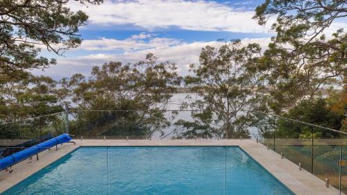 Salamander Bay House | High View Holiday House