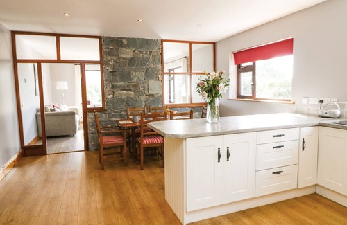 Kenmare Cottage | High View