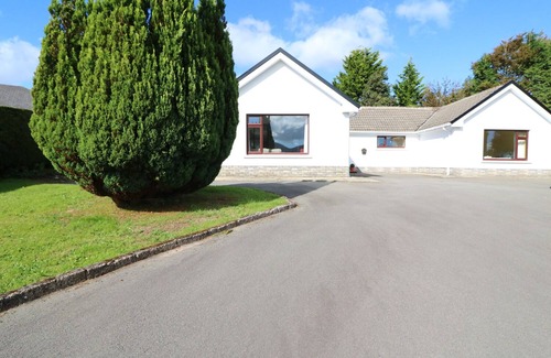 Kenmare Cottage | High View