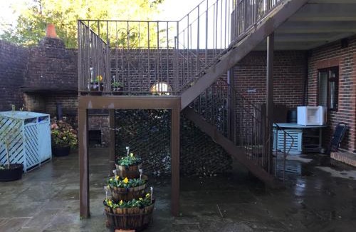 Offham House | High View Retreat