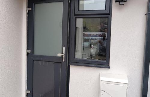 High Wycombe Apartment | High Wycombe 1-Bed Apt Sleeps 3 & Private Parking