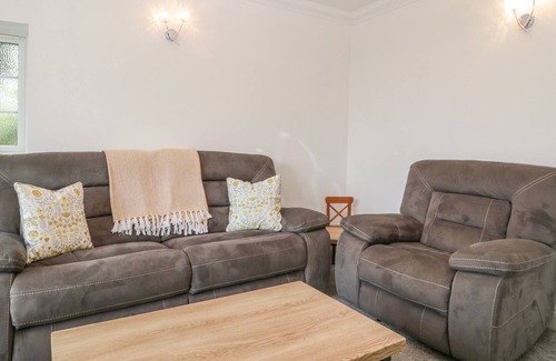 Wool Cottage | HIGHBANK, pet friendly, character holiday cottage in Wool