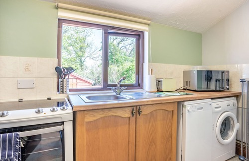 Haverfordwest Cottage | HIGHBURY, family friendly, country holiday cottage in Spittal