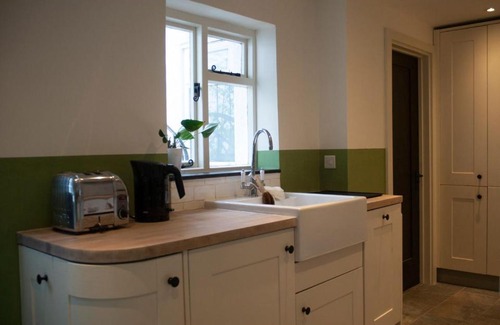 Totnes House | Highday House - A Place To Escape To