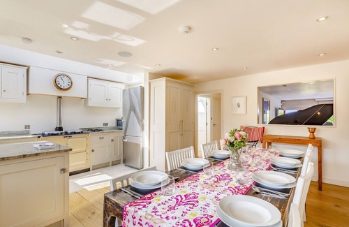 Trenance House | Higher Close - Four Bedroom House, Sleeps 8