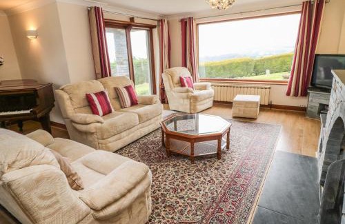 Launceston House | Higher Kernick Farm