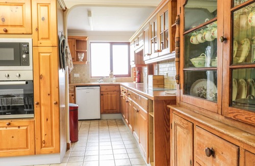 Launceston Cottage | HIGHER KERNICK FARM, pet friendly, with open fire in Launceston