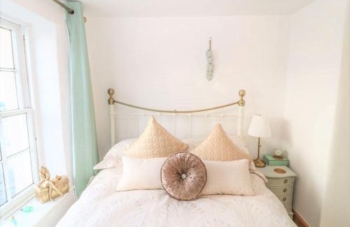 Broadwoodkelly House | Higher Primrose Cottage