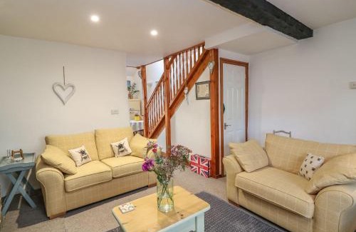 Broadwoodkelly House | Higher Primrose Cottage