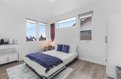 Capitol Hill House | Highgarden The Tyrell House Sweet Suite