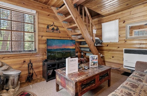 The Village House | Highland Hideaway - Walk to lake and village!