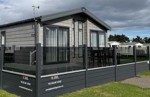 Dornoch House | Highland Holiday Getaways - The Heilan' Lodge