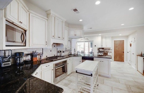Highland Village House | Highland Village - 4BR w Backyard Pool Oasis