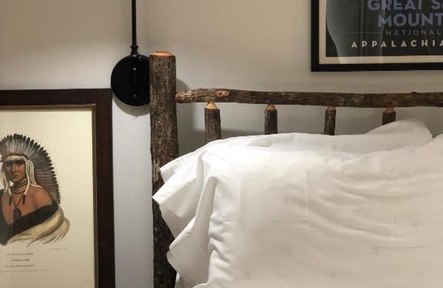 Highlands Hotel | Highlander Mountain House