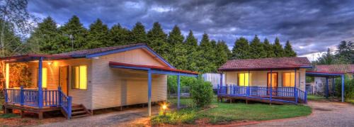 Armidale Hotel | Highlander Van Village