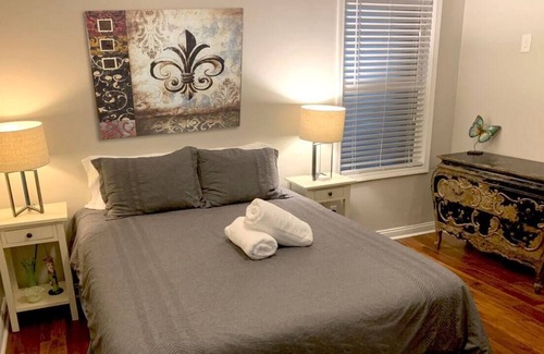 Highlands House | Highlands Blue Oasis~Luxury 3BR 2BA w/Fire Pit