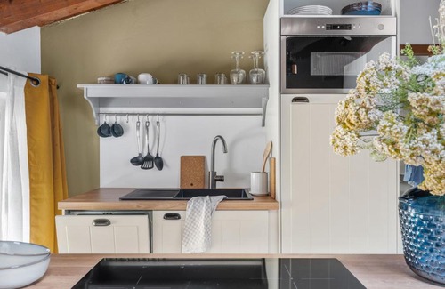 Levico Terme Apartment | Highlands di TSS' - Esclusivo Appartamento - Appena Rinnovato - Ottimo per Famiglie a Levico Terme