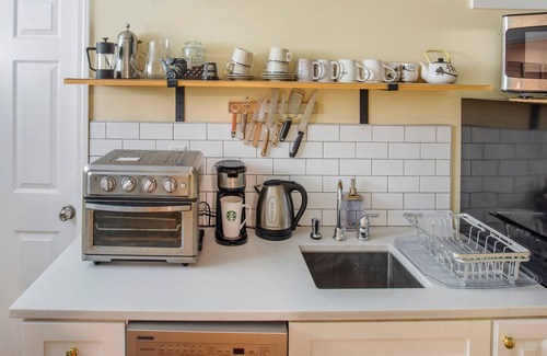Belknap House | Highlands Luxury Lower Level Studio - 900+sq