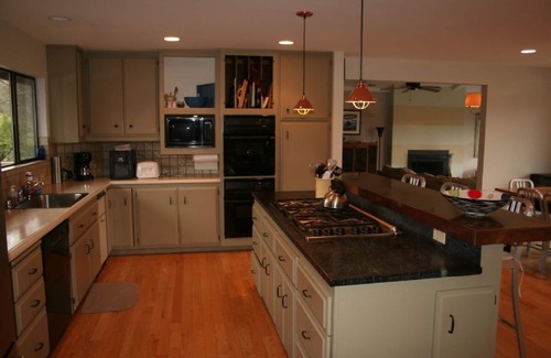 Geyserville House | Highly Rated, Contemporary Wine Country Home with Sweeping Views