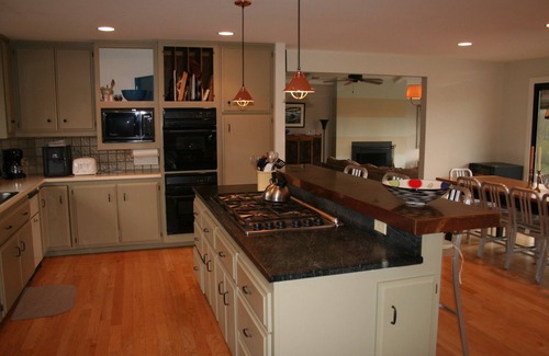 Geyserville House | Highly Rated, Contemporary Wine Country Home with Sweeping Views