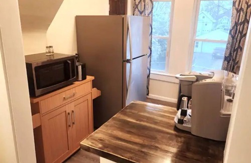 Lakewood House | Highly sought out Lakewood location