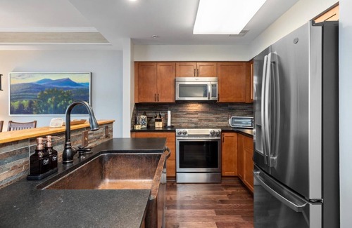 Chestnut Springs Condo | Highridge Place 42 with Wintergreen Advantage