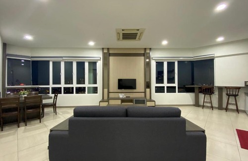 Taman Jubilee Apartment | Highrise 17th floor condo at the heart of Ipoh,The Octagon