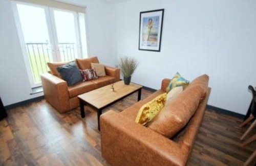 Whitley Bay Apartment | Hightide Seaside Apartment with Beach & Spanish City Views