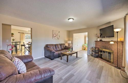 Woodland Park House | Hike, Bike and Fish Gem with Hot Tub in Woodland Park