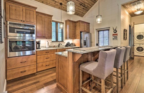 Glenville House | Hike, Fish and Relax Rural Craftsman in Glenville!